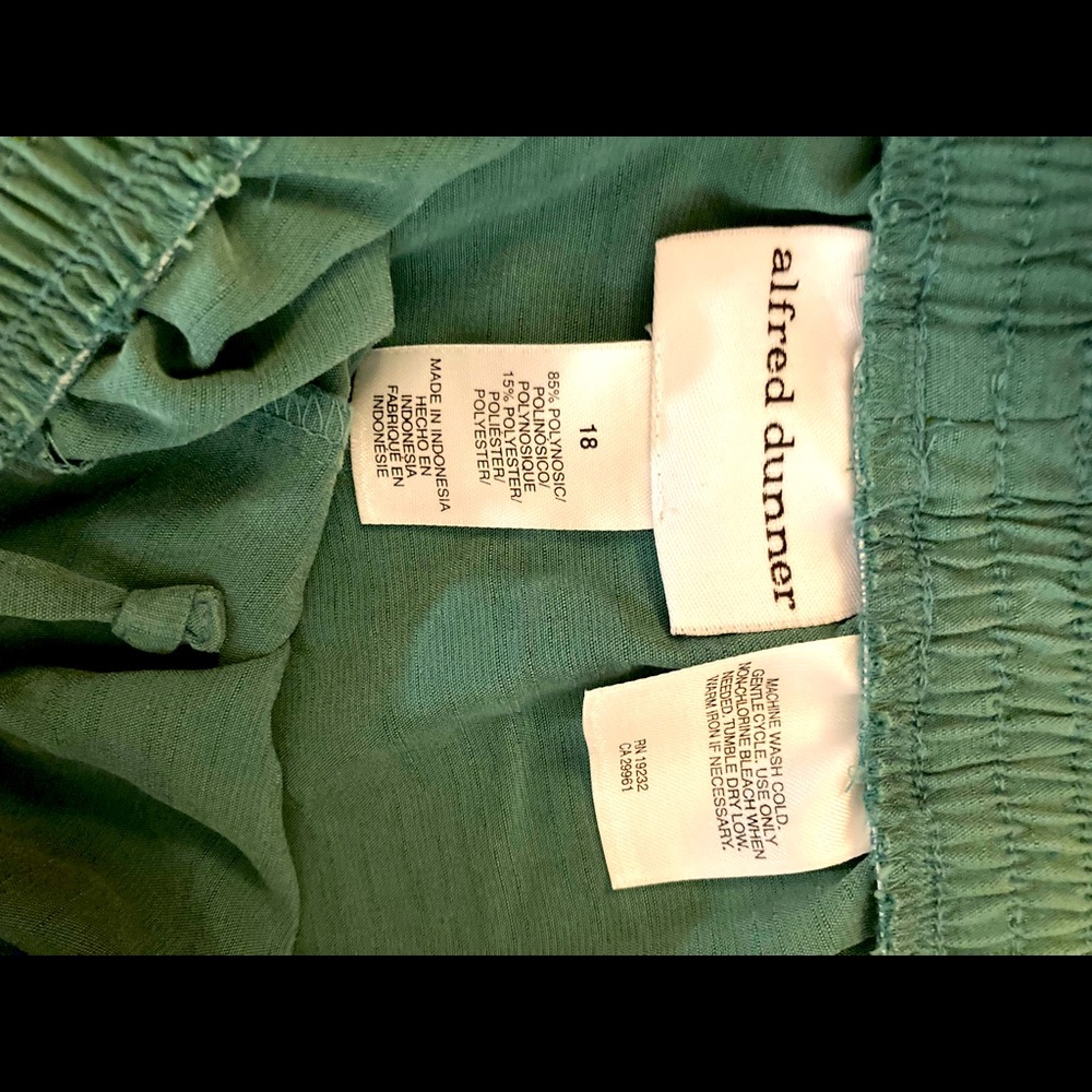 Alfred Dunner green drawstring pants, size 18